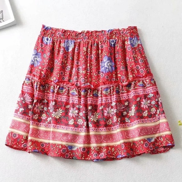 Boho Floral Gypsy Print Skirt red mini tiered - Picture 2 of 5